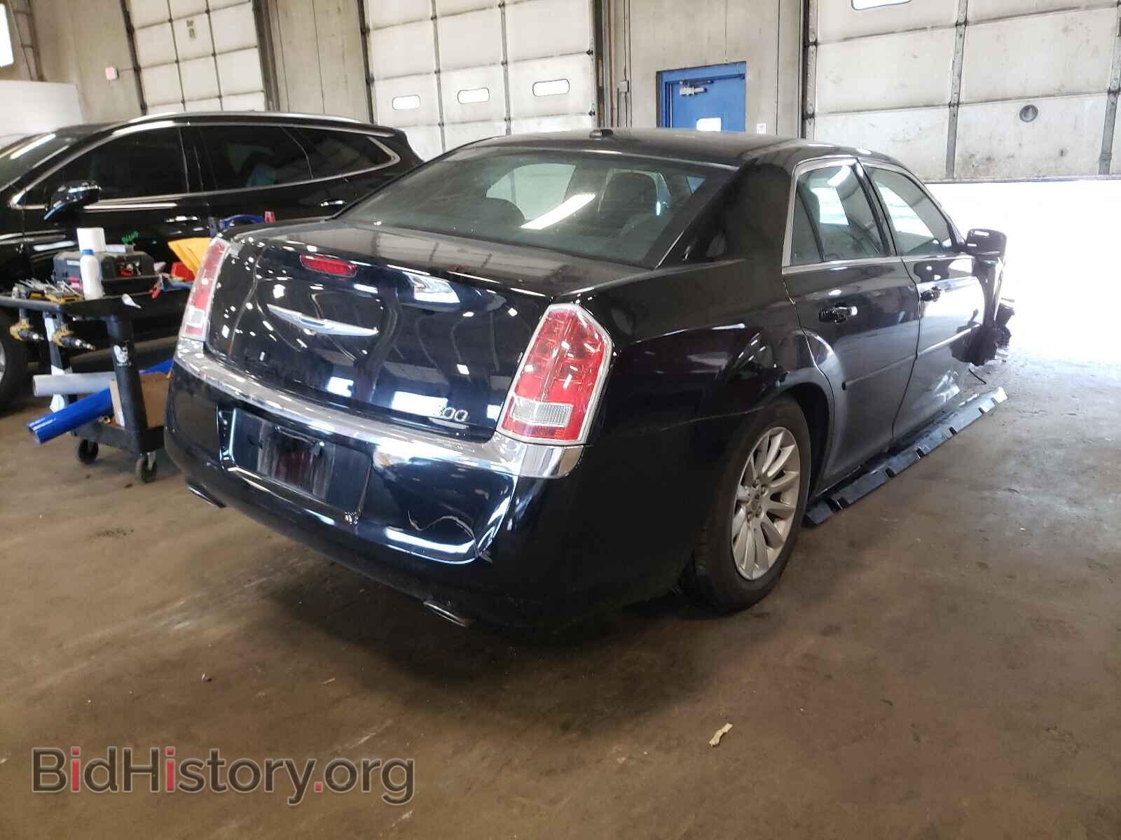 2012 CHRYSLER 300 - VIN: 2C3CCAAG0CH104904 - Фото 4