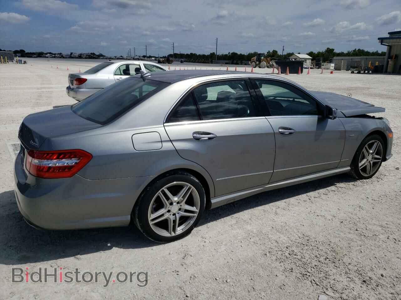 2012 MERCEDES-BENZ E-CLASS - VIN: WDDHF9BB0CA549240 - Фото 3