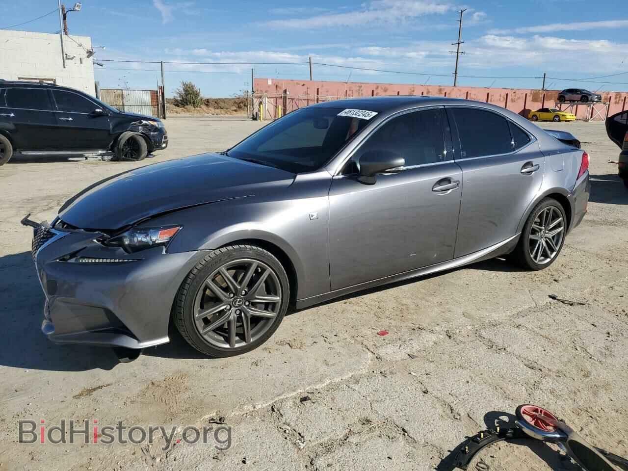 Photo JTHBE1D24F5020645 - LEXUS IS 2015