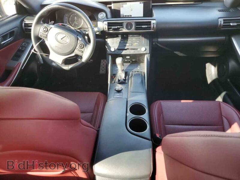 2015 Lexus IS (VIN JTHBE1D24F5020645) — photo 8 of 12