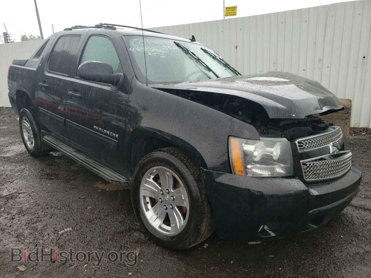 Photo 3GNTKFE34BG360780 - CHEVROLET AVALANCHE 2011