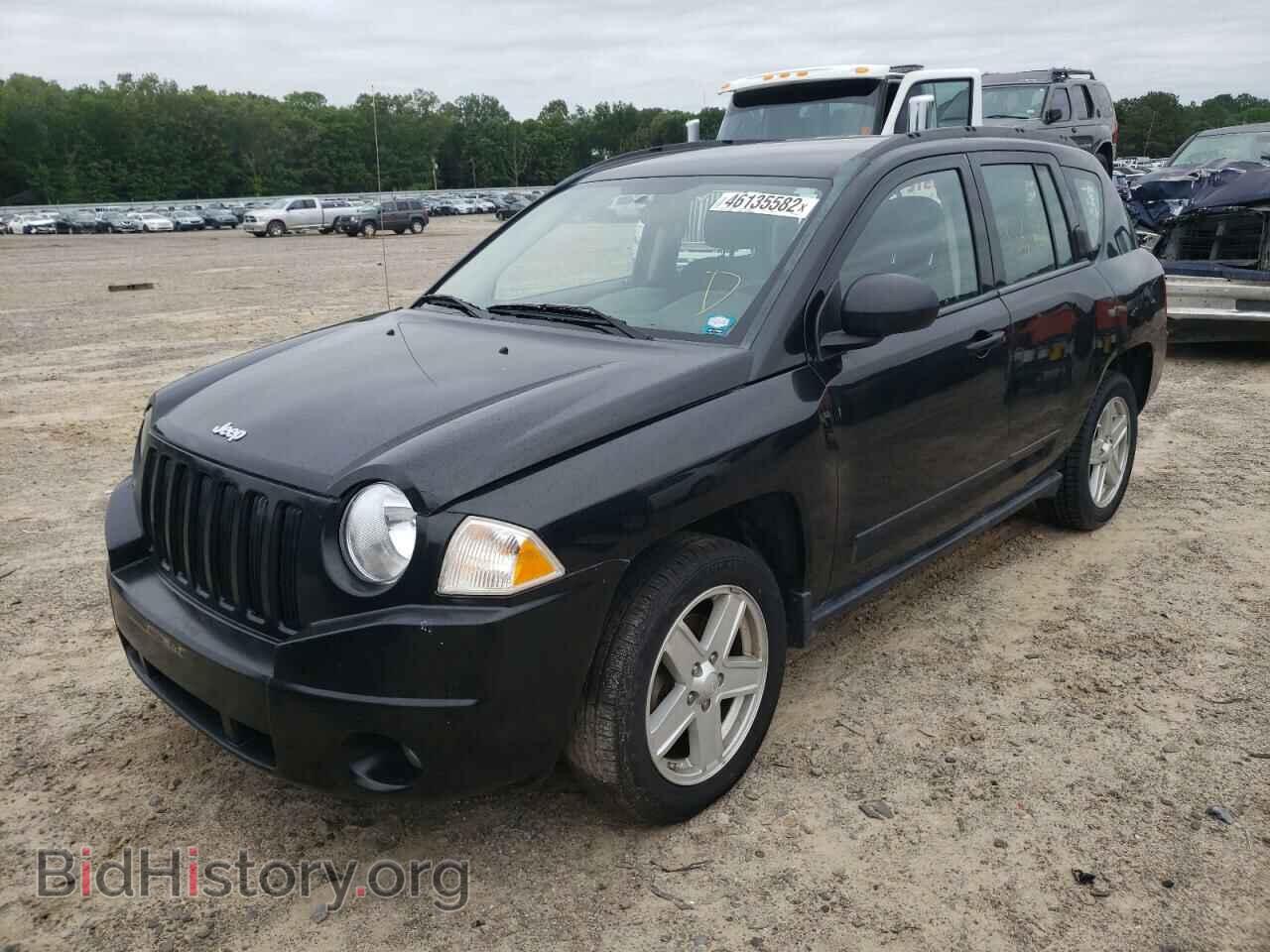 2010 JEEP COMPASS - VIN: 1J4NT4FB4AD585330 - Фото 2