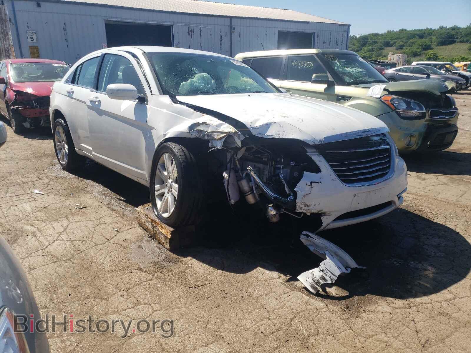 Фотография 1C3CCBAB1DN671643 - CHRYSLER 200 2013