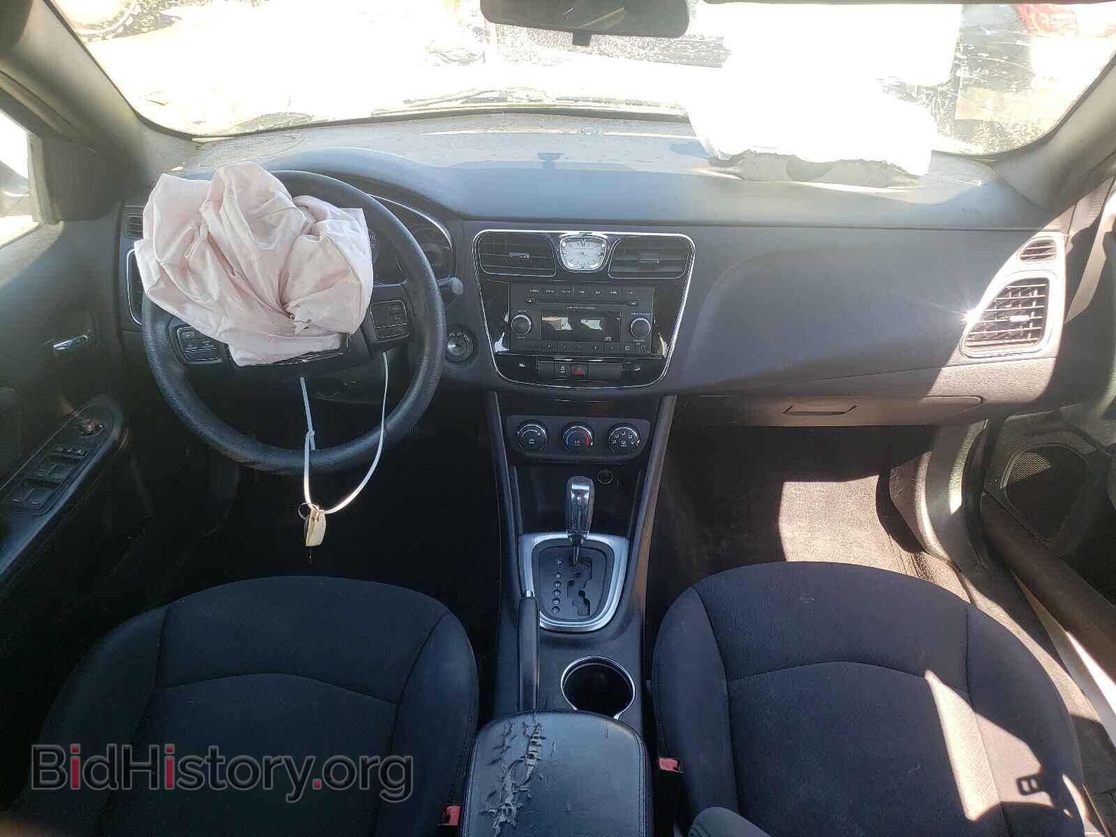2013 CHRYSLER 200 - VIN: 1C3CCBAB1DN671643 - Фото 9