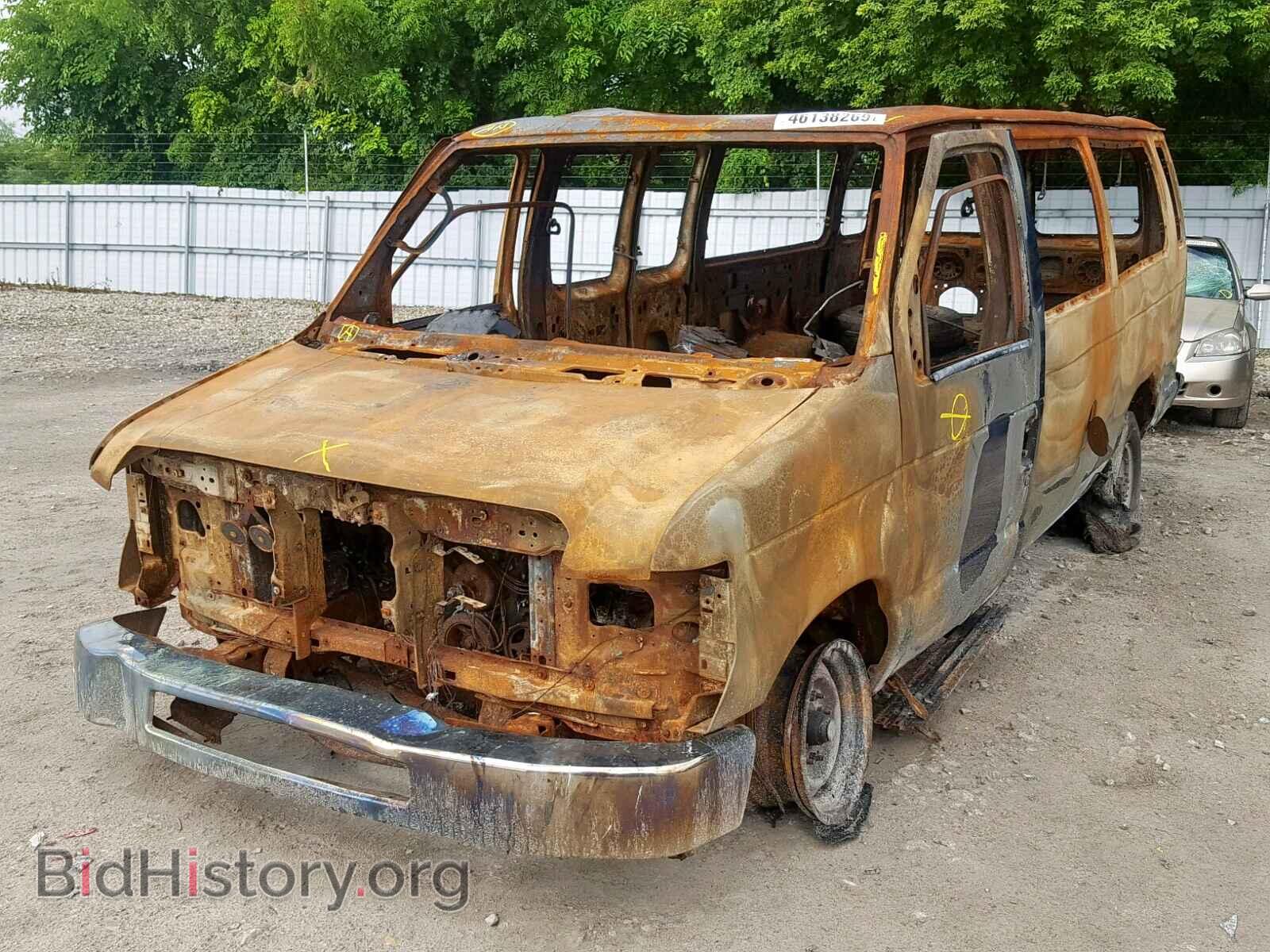 2008 FORD ECONOLINE - VIN: 1FBSS31L08DA79689 - Фото 2