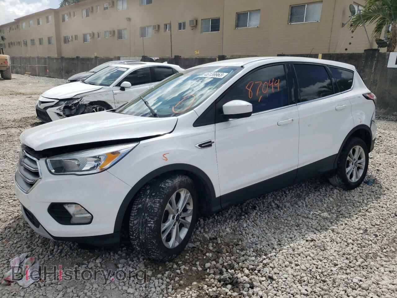 Фотография 1FMCU0GD3HUB86255 - FORD ESCAPE 2017