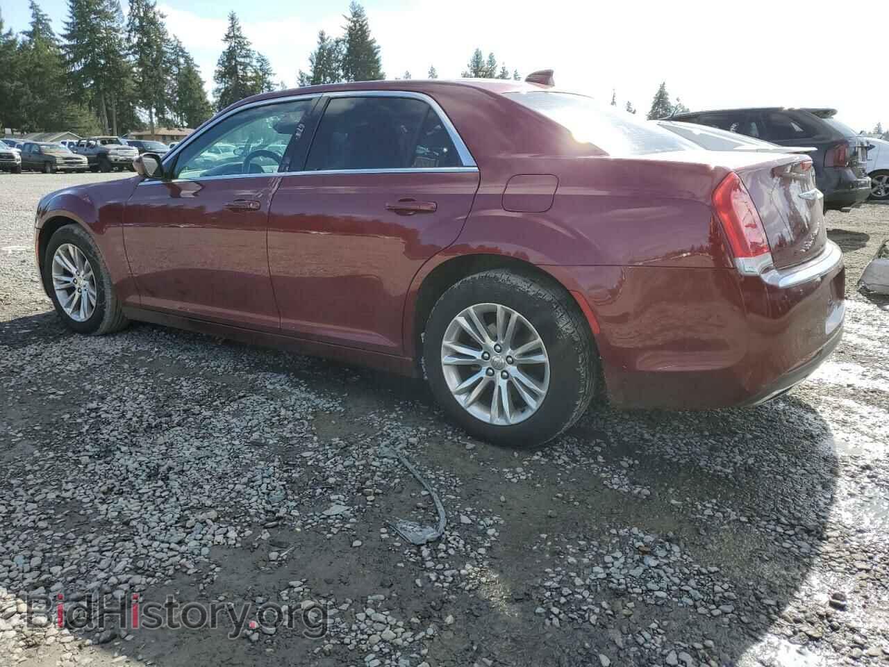 2019 CHRYSLER 300 - VIN: 2C3CCAAG4KH615787 - Фото 2
