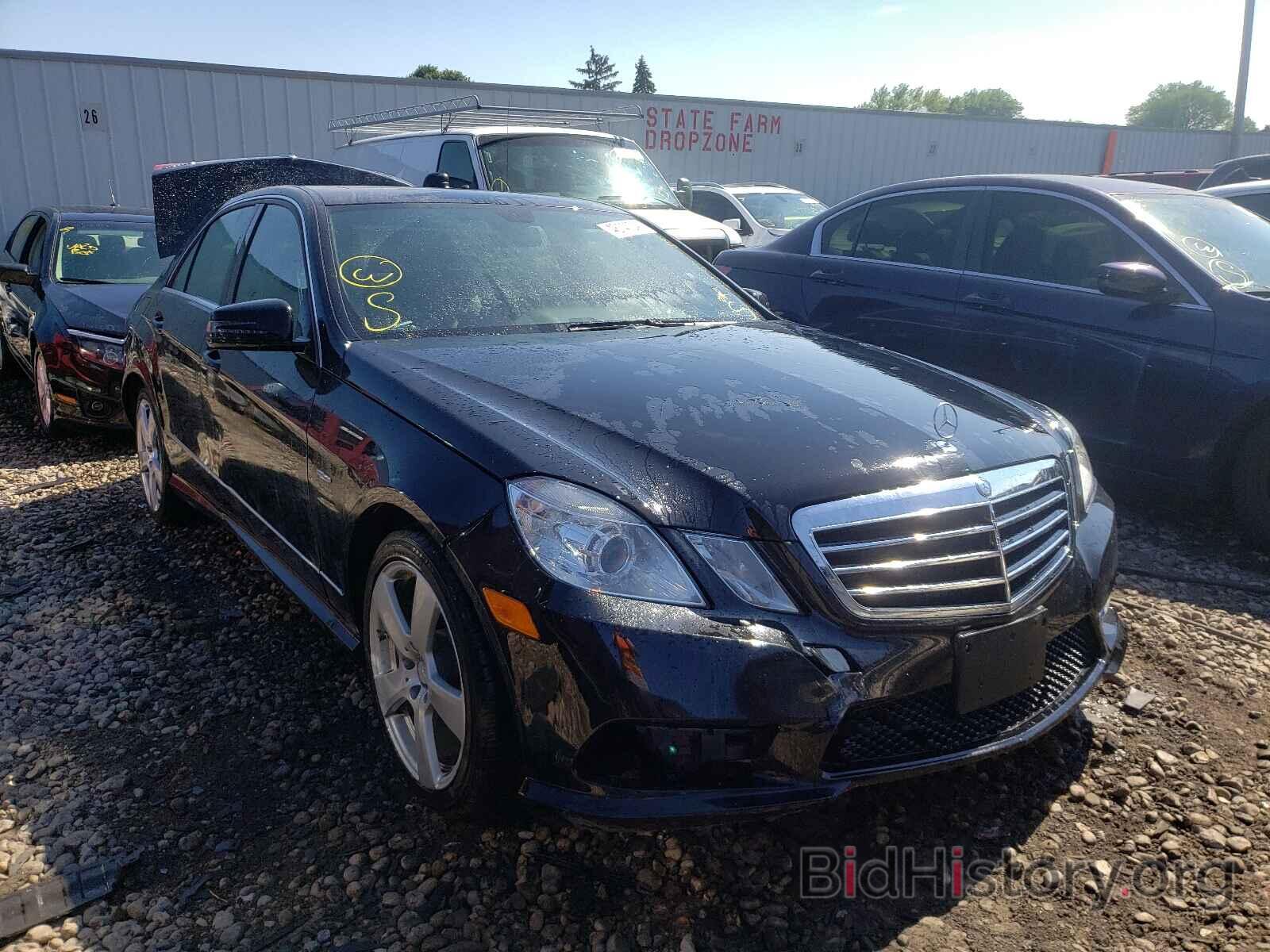 Photo WDDHF8JBXCA562220 - MERCEDES-BENZ E-CLASS 2012