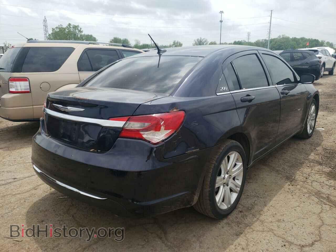 2011 CHRYSLER 200 - VIN: 1C3BC1FG1BN562123 - Фото 4