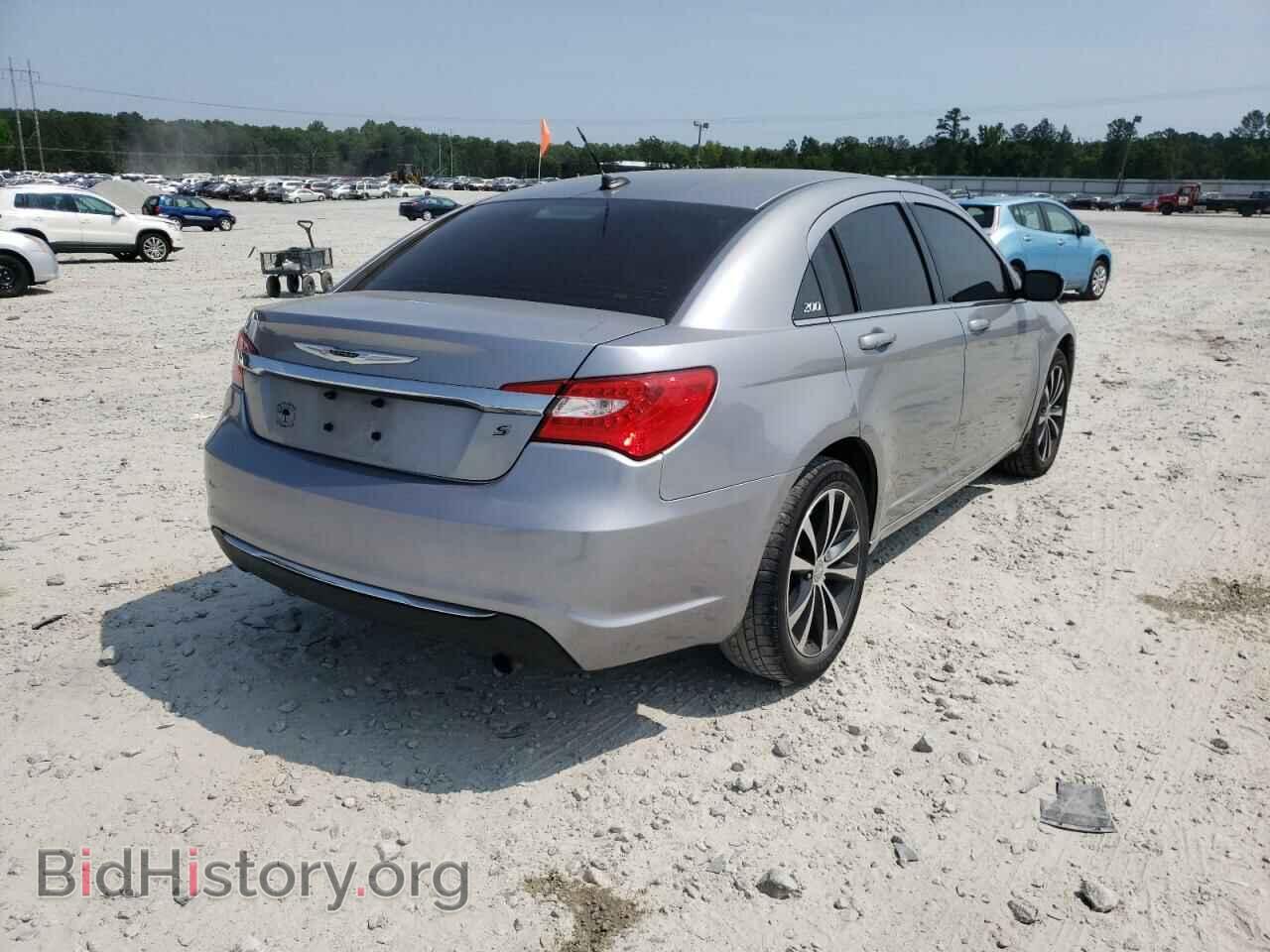 2013 CHRYSLER 200 - VIN: 1C3CCBBB8DN577340 - Фото 4
