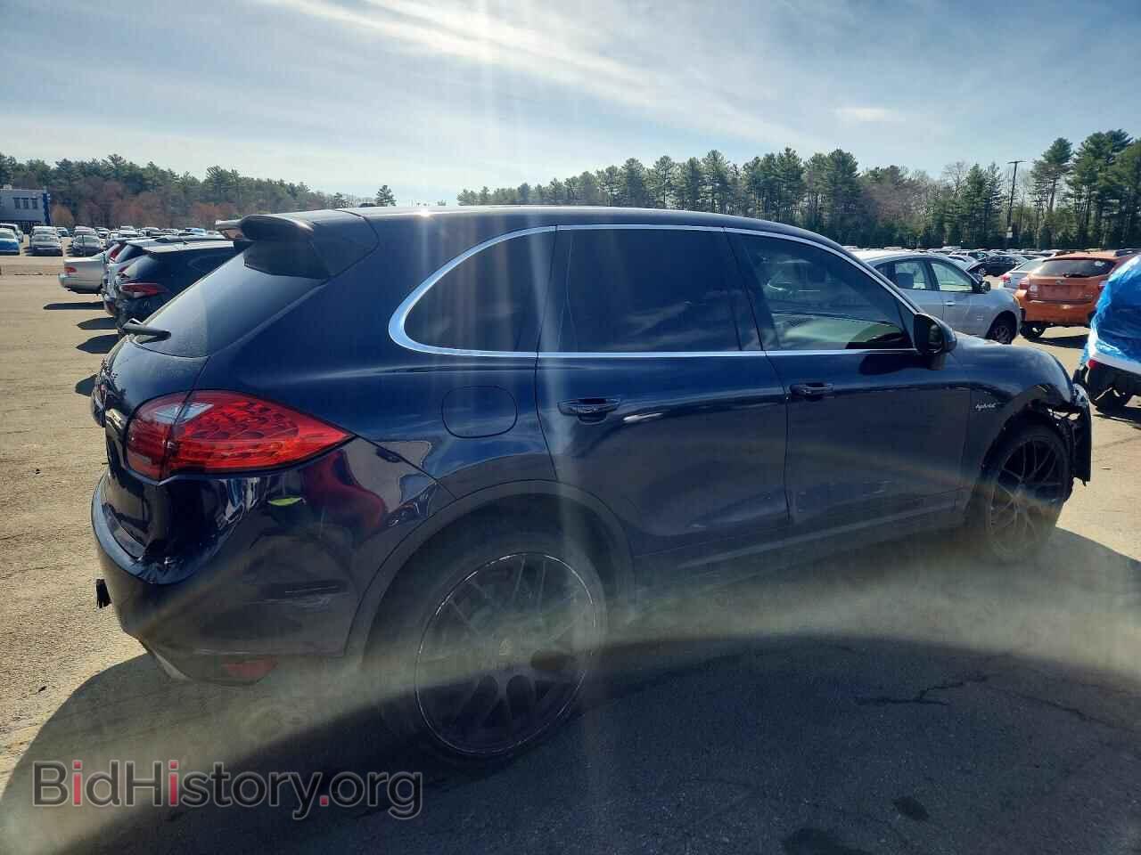 2011 PORSCHE CAYENNE - VIN: WP1AE2A20BLA94382 - Фото 3