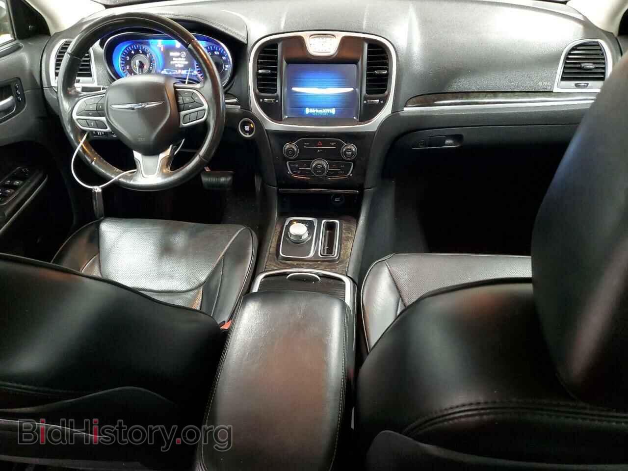 2019 CHRYSLER 300 - VIN: 2C3CCAEGXKH631440 - Фото 8