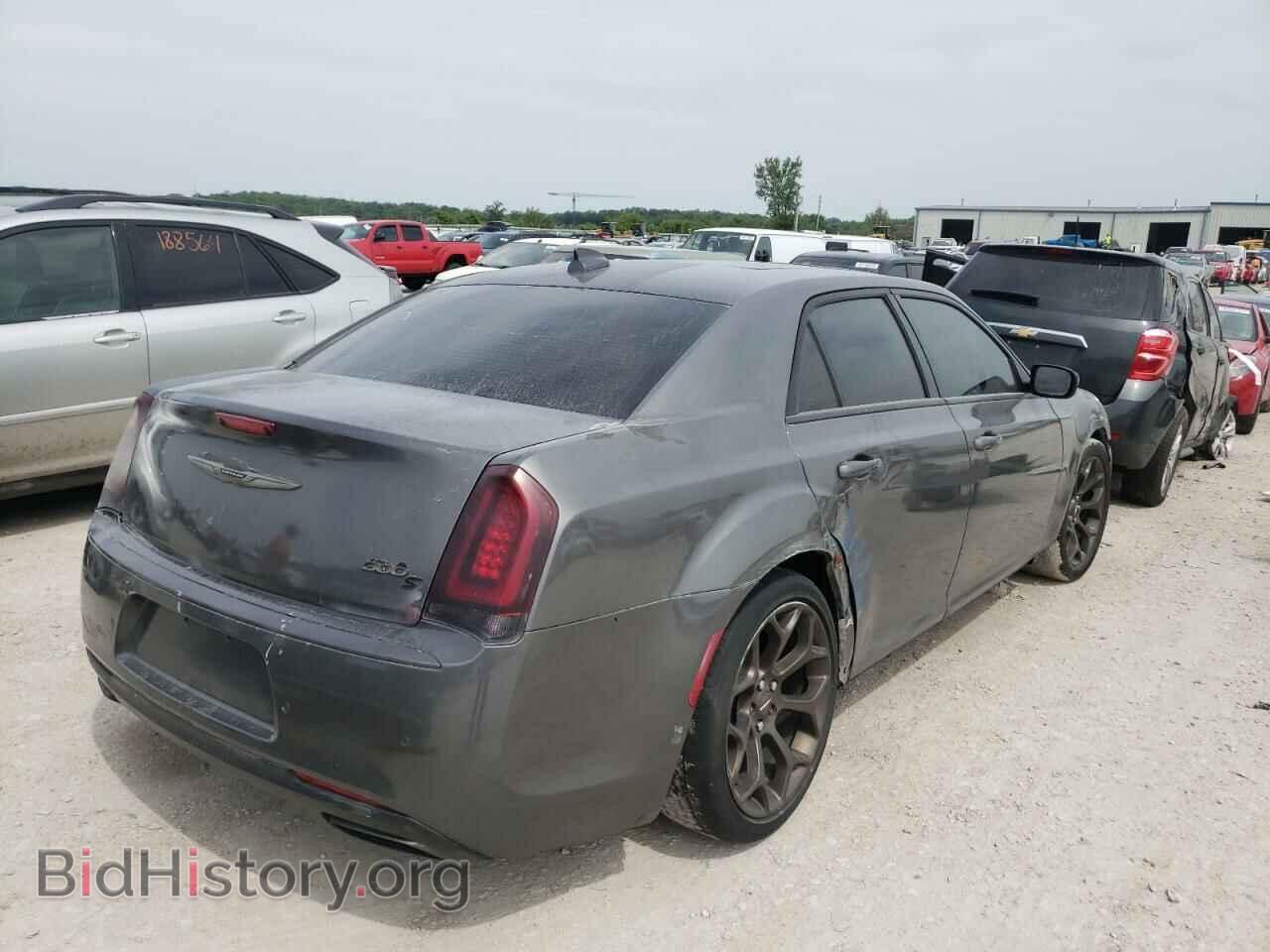 2016 CHRYSLER 300 - VIN: 2C3CCABG0GH358326 - Фото 4