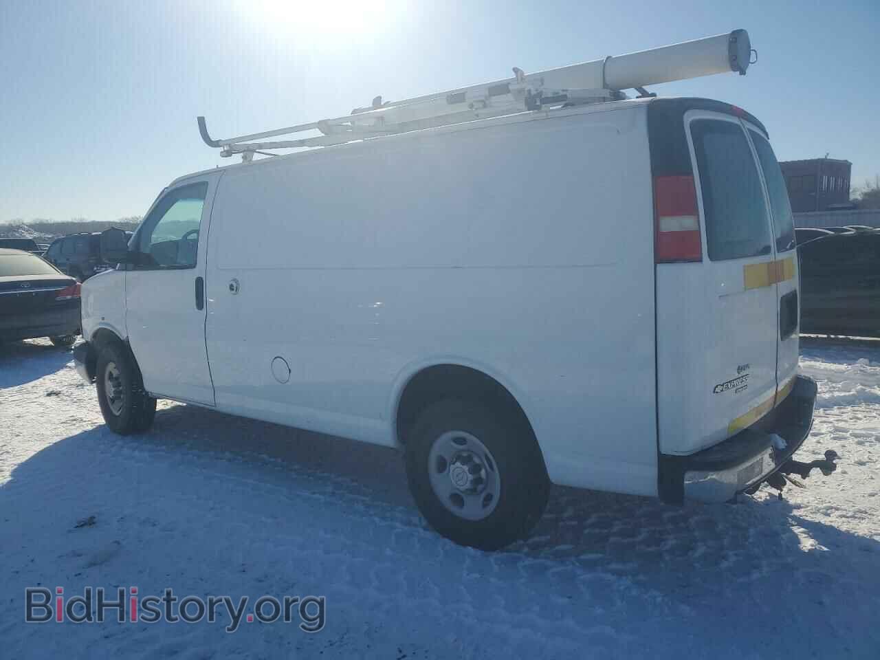 2014 CHEVROLET EXPRESS - VIN: 1GCWGFCB2E1114900 - Фото 2