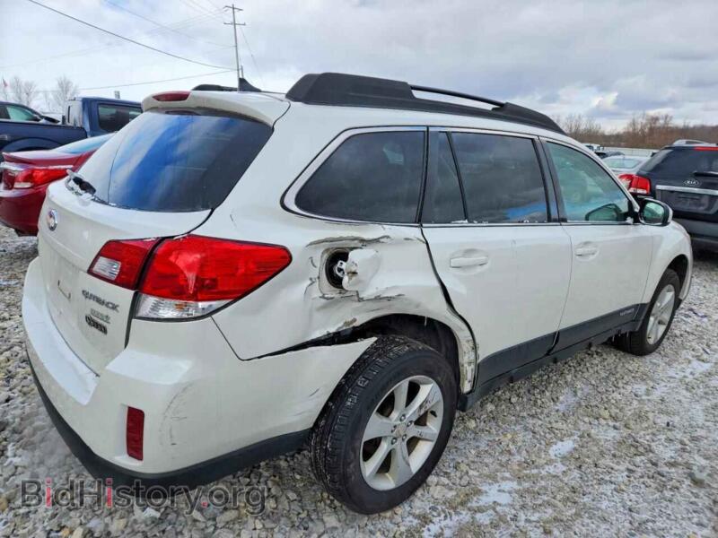 2014 Subaru OUTBACK (VIN 4S4BRBCC8E3290599) — фото 3 из 13