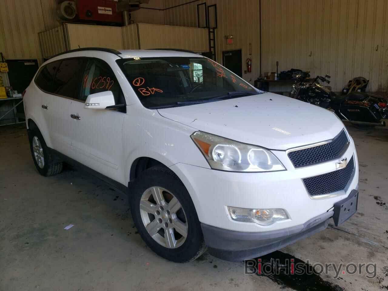 Photo 1GNKVGED5BJ320661 - CHEVROLET TRAVERSE 2011