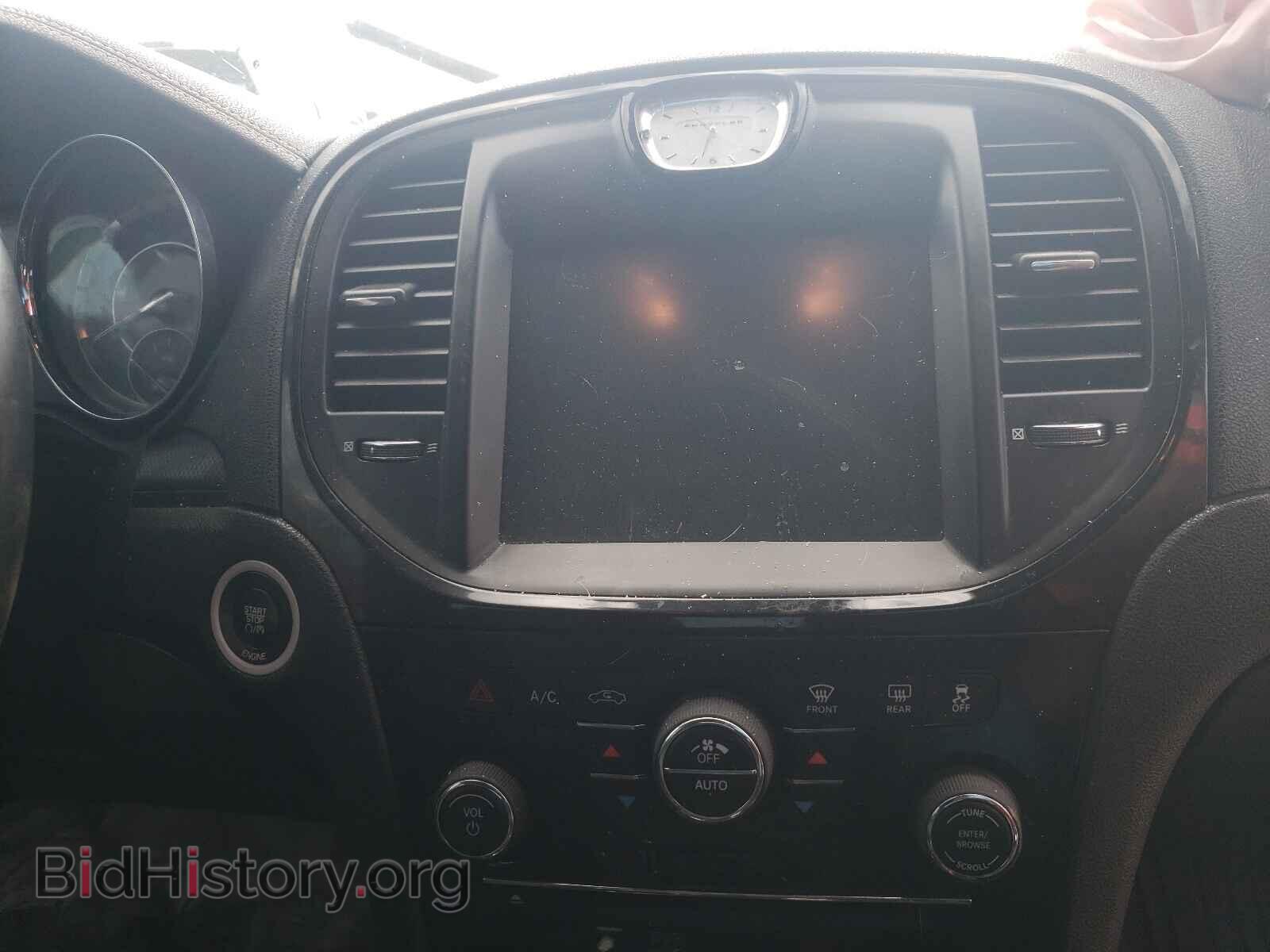 2013 CHRYSLER 300 - VIN: 2C3CCAGG0DH741171 - Фото 9
