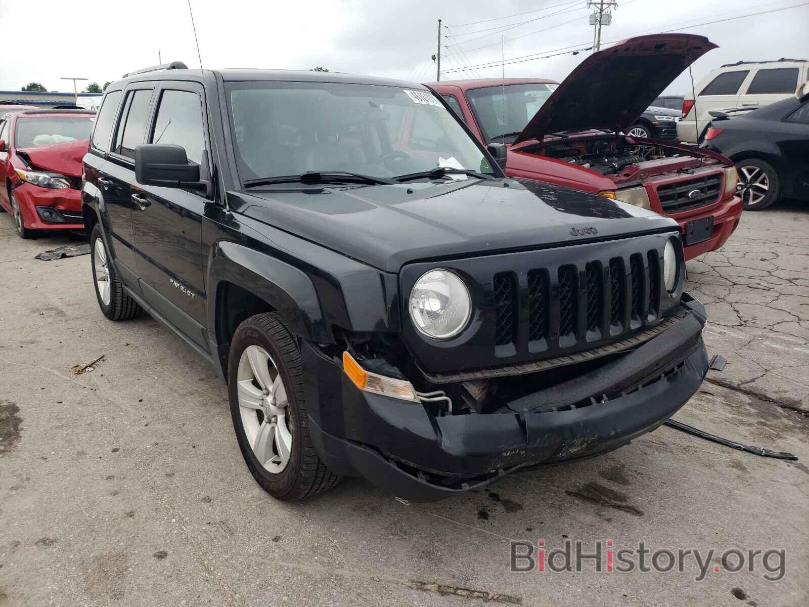 Photo 1C4NJPCB0DD174657 - JEEP PATRIOT 2013