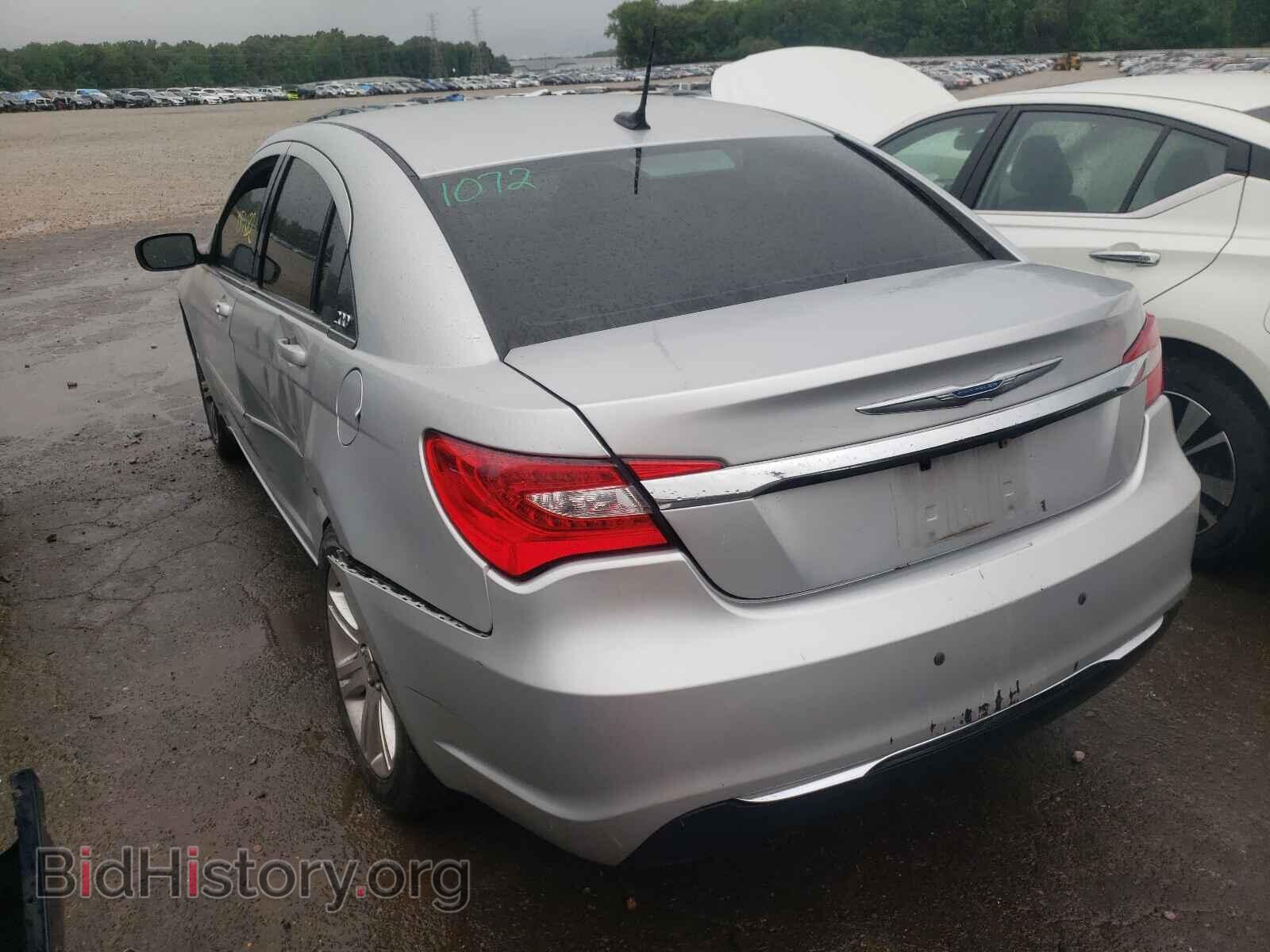 2012 CHRYSLER 200 - VIN: 1C3CCBAB2CN208456 - Фото 3