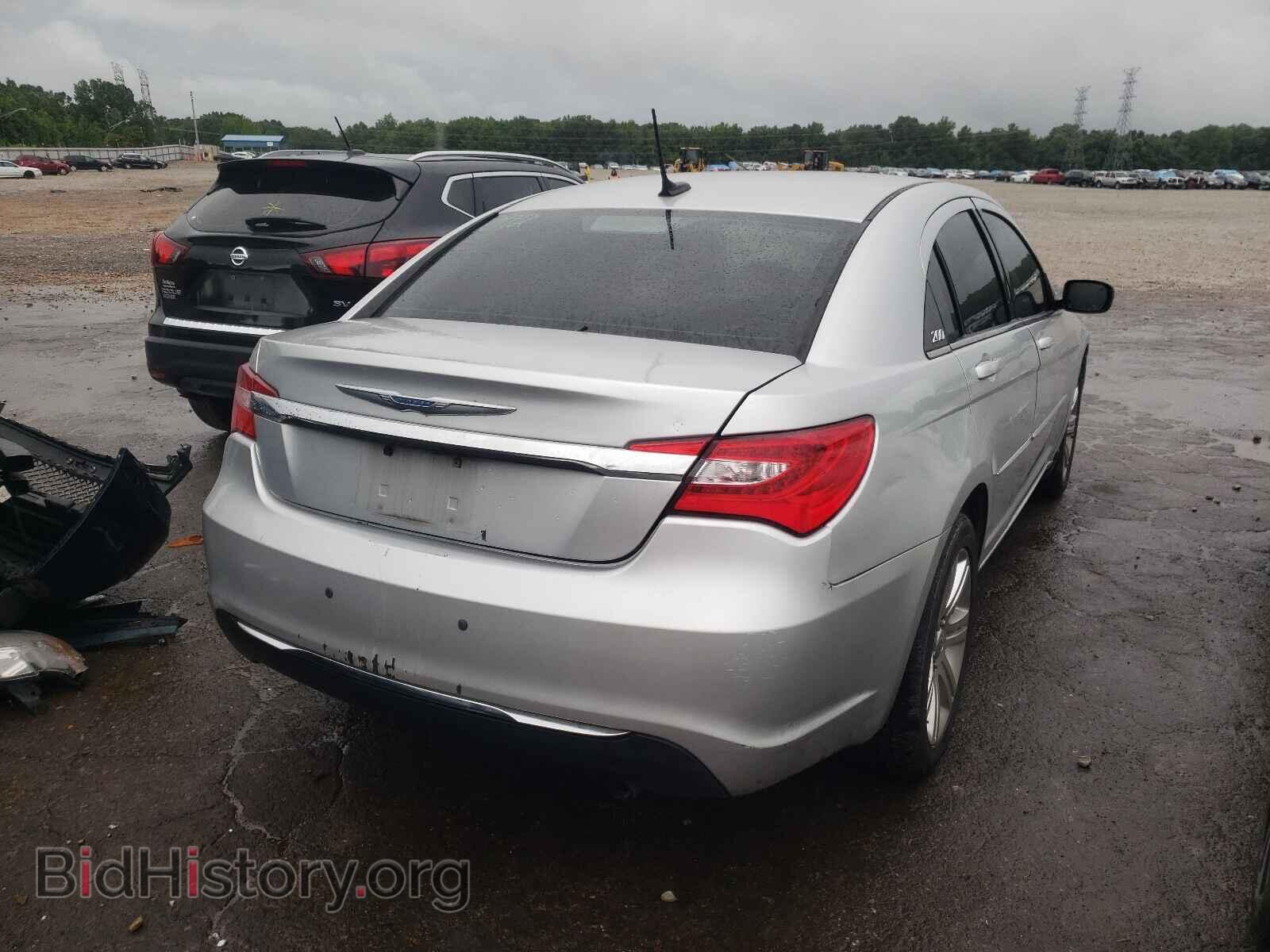 2012 CHRYSLER 200 - VIN: 1C3CCBAB2CN208456 - Фото 4