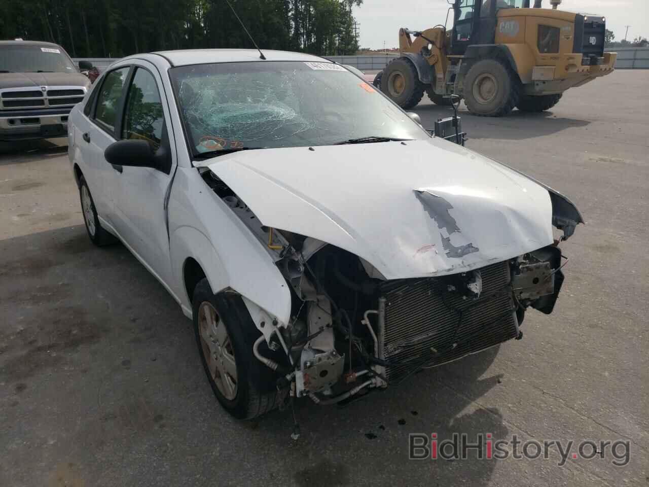 Photo 1FAHP34N26W205093 - FORD FOCUS 2006