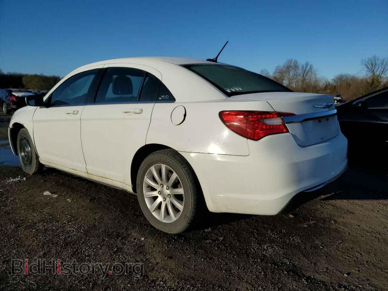2013 CHRYSLER 200 - VIN: 1C3CCBBB4DN676902 - Photo 2