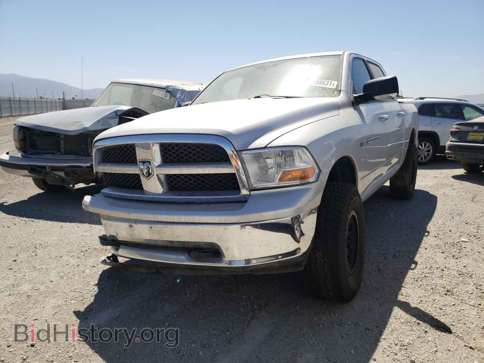 2011 DODGE RAM 1500 - VIN: 1D7RB1CT6BS577478 - Фото 2