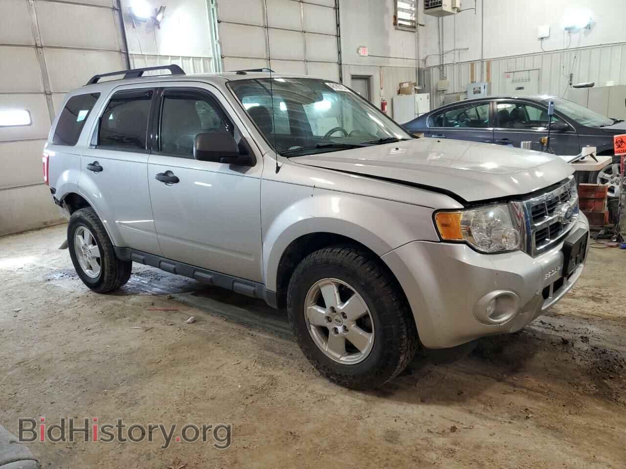 2011 FORD ESCAPE - VIN: 1FMCU0D70BKC02204 - Фото 4