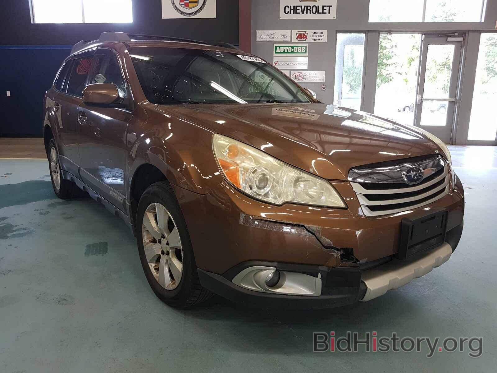 Photo 4S4BRDKC7B2398548 - SUBARU OUTBACK 2011