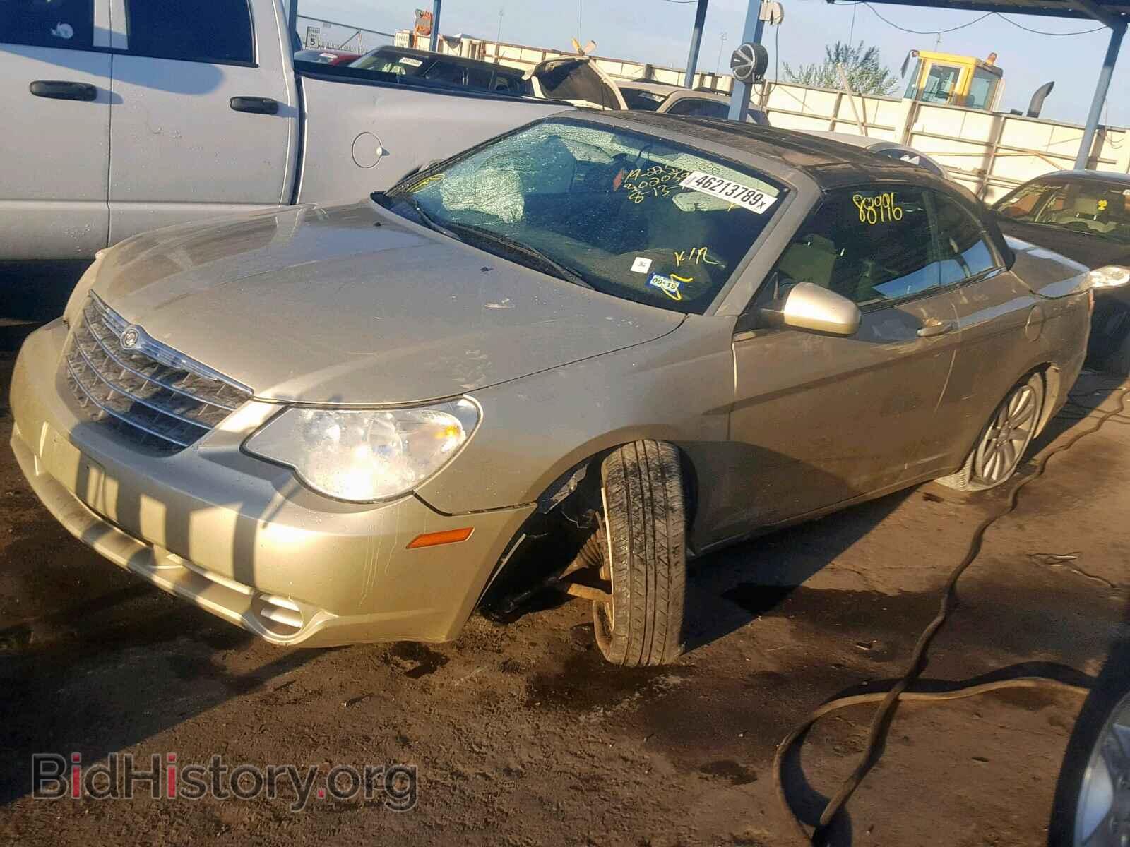 2010 CHRYSLER SEBRING - VIN: 1C3BC5ED8AN191054 - Фото 2