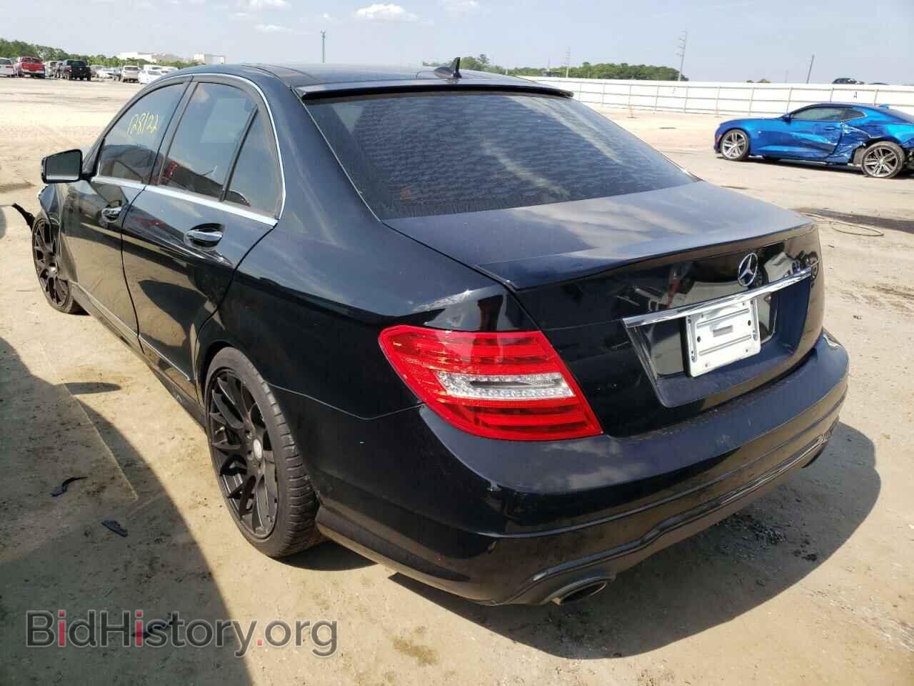 2012 MERCEDES-BENZ C-CLASS - VIN: WDDGF8BB2CF918477 - Фото 3