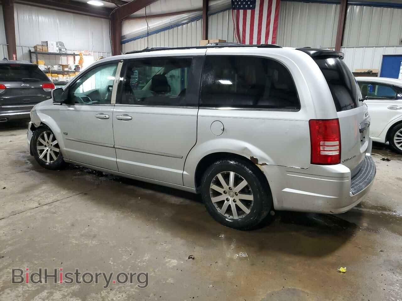 2009 CHRYSLER MINIVAN - VIN: 2A8HR54119R641968 - Фото 2