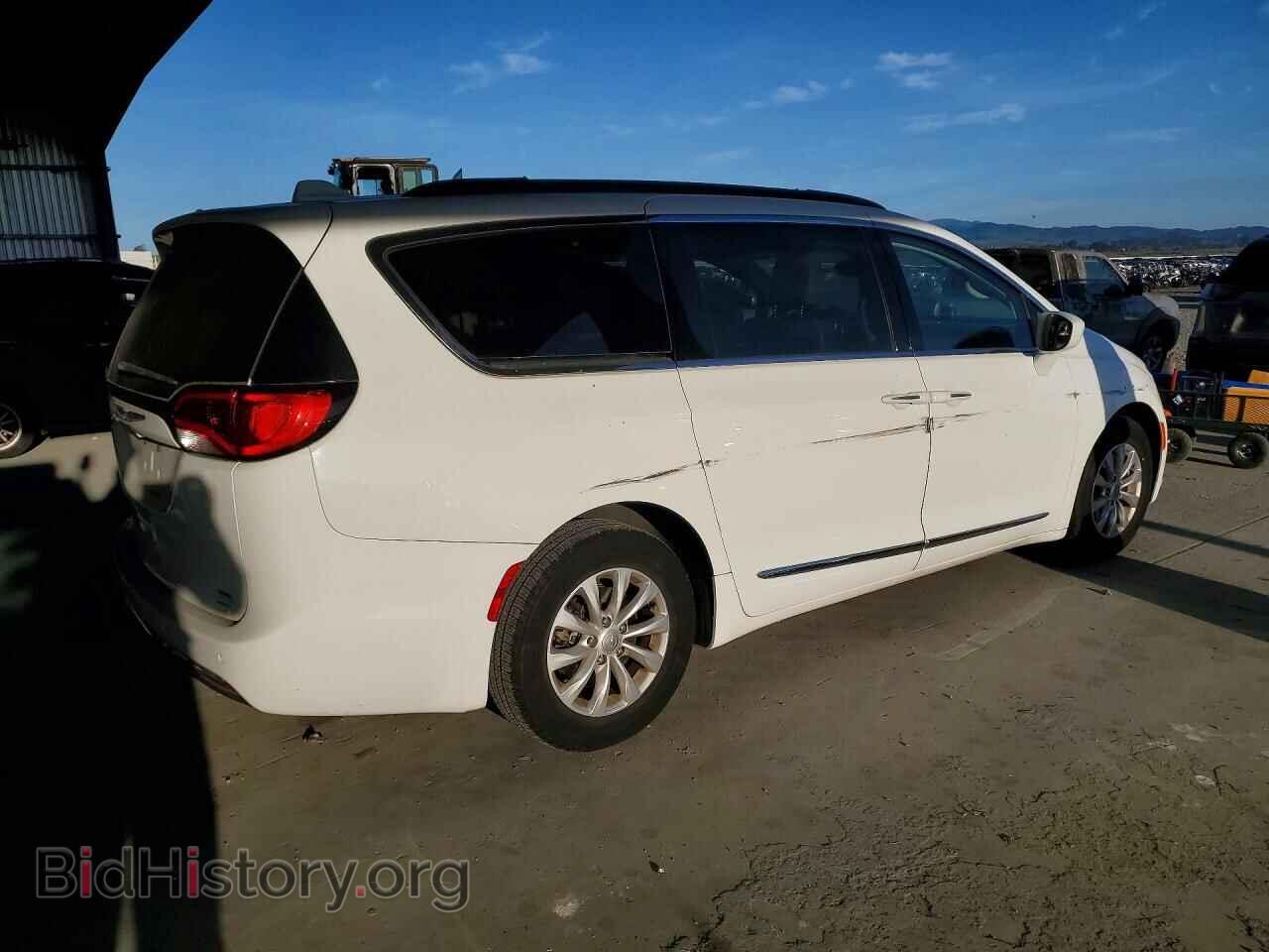 2017 CHRYSLER PACIFICA - VIN: 2C4RC1BG9HR776997 - Фото 3