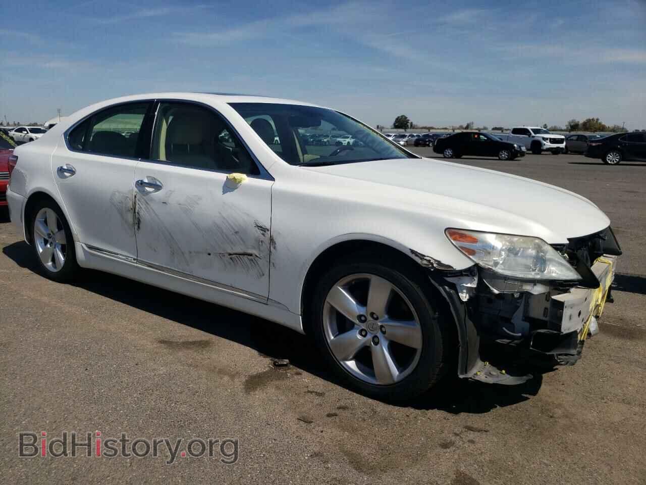 2012 LEXUS LS460 - VIN: JTHBL5EF8C5108916 - Photo 4
