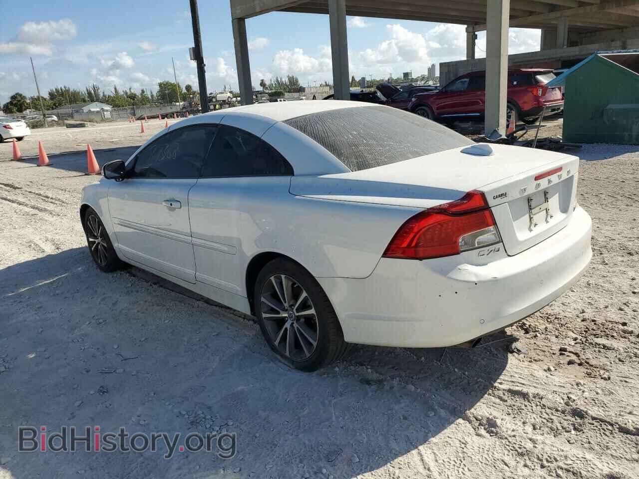 2011 VOLVO C70 - VIN: YV1672MC3BJ115348 - Фото 2