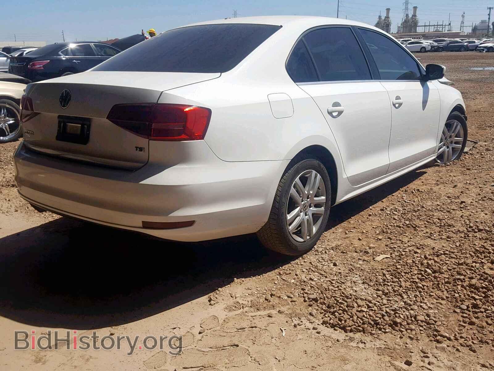 2017 VOLKSWAGEN JETTA - VIN: 3VW2B7AJ7HM319601 - Photo 4
