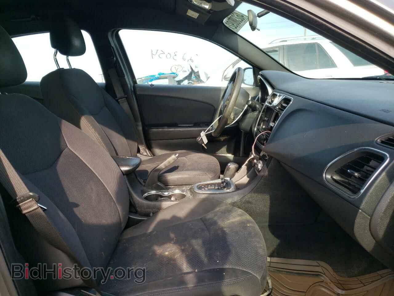 2012 CHRYSLER 200 - VIN: 1C3CCBAB2CN223054 - Фото 5