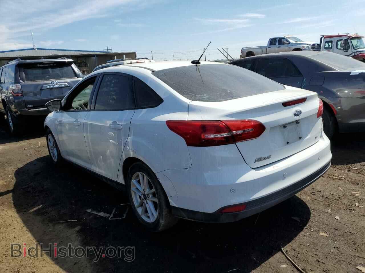 2016 FORD FOCUS - VIN: 1FADP3F22GL367357 - Photo 2