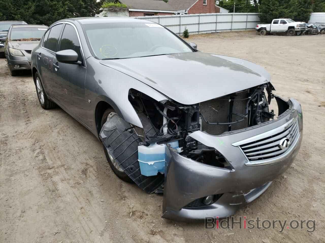 Photo JN1CV6AR4FM650128 - INFINITI Q40 2015