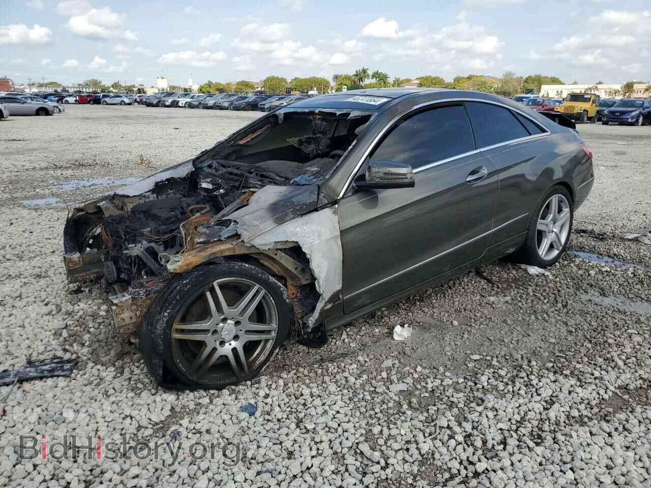 Photo WDDKJ5KB3CF165596 - MERCEDES-BENZ E-CLASS 2012