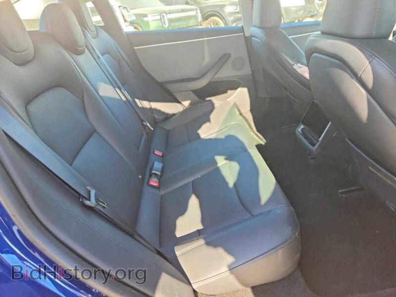2024 Tesla MODEL 3 (VIN 5YJ3E1EA7RF725180) — фото 10 из 14