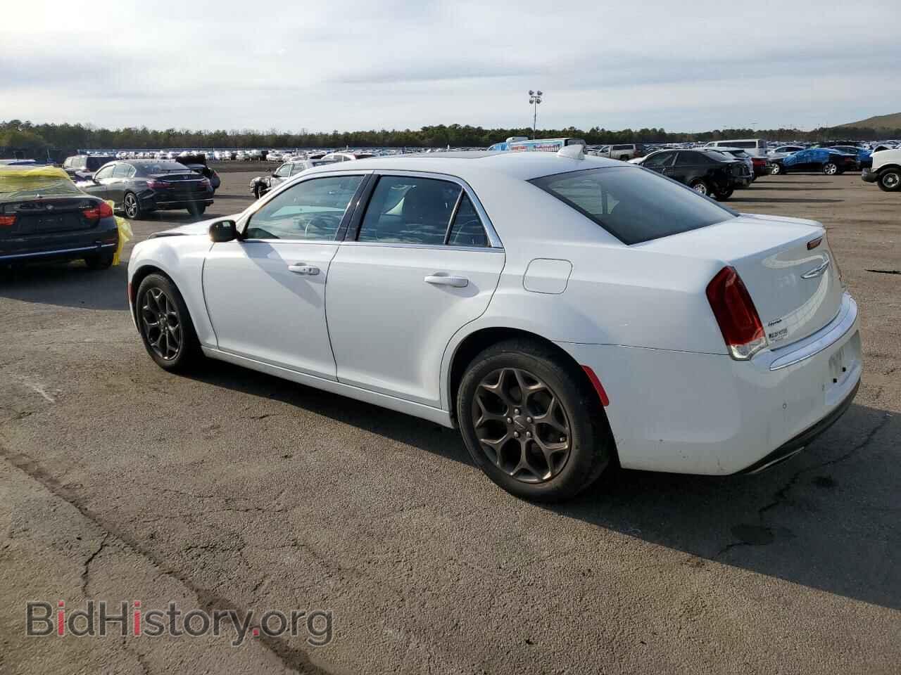 2017 CHRYSLER 300 - VIN: 2C3CCARG9HH582640 - Фото 2