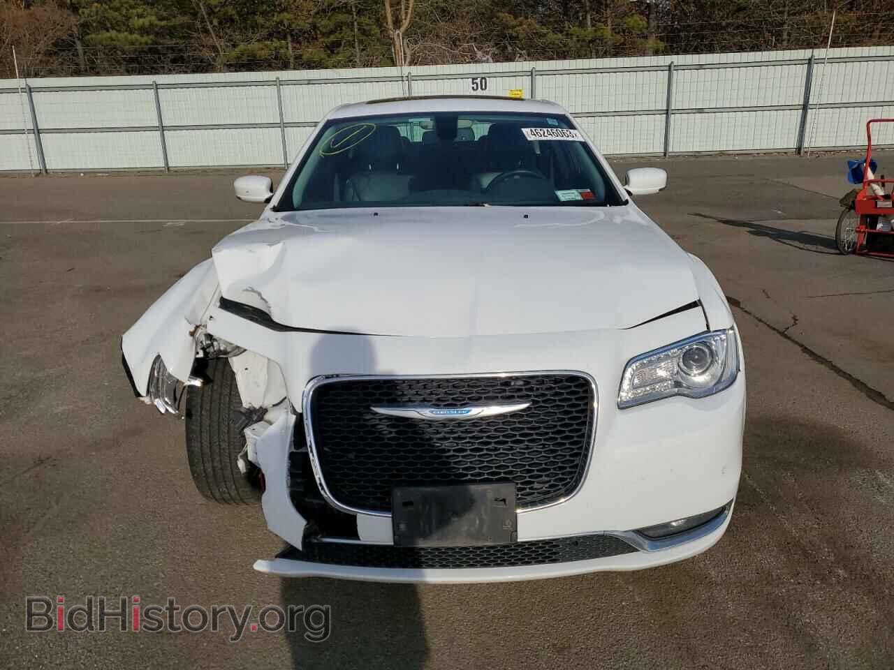 2017 CHRYSLER 300 - VIN: 2C3CCARG9HH582640 - Фото 5