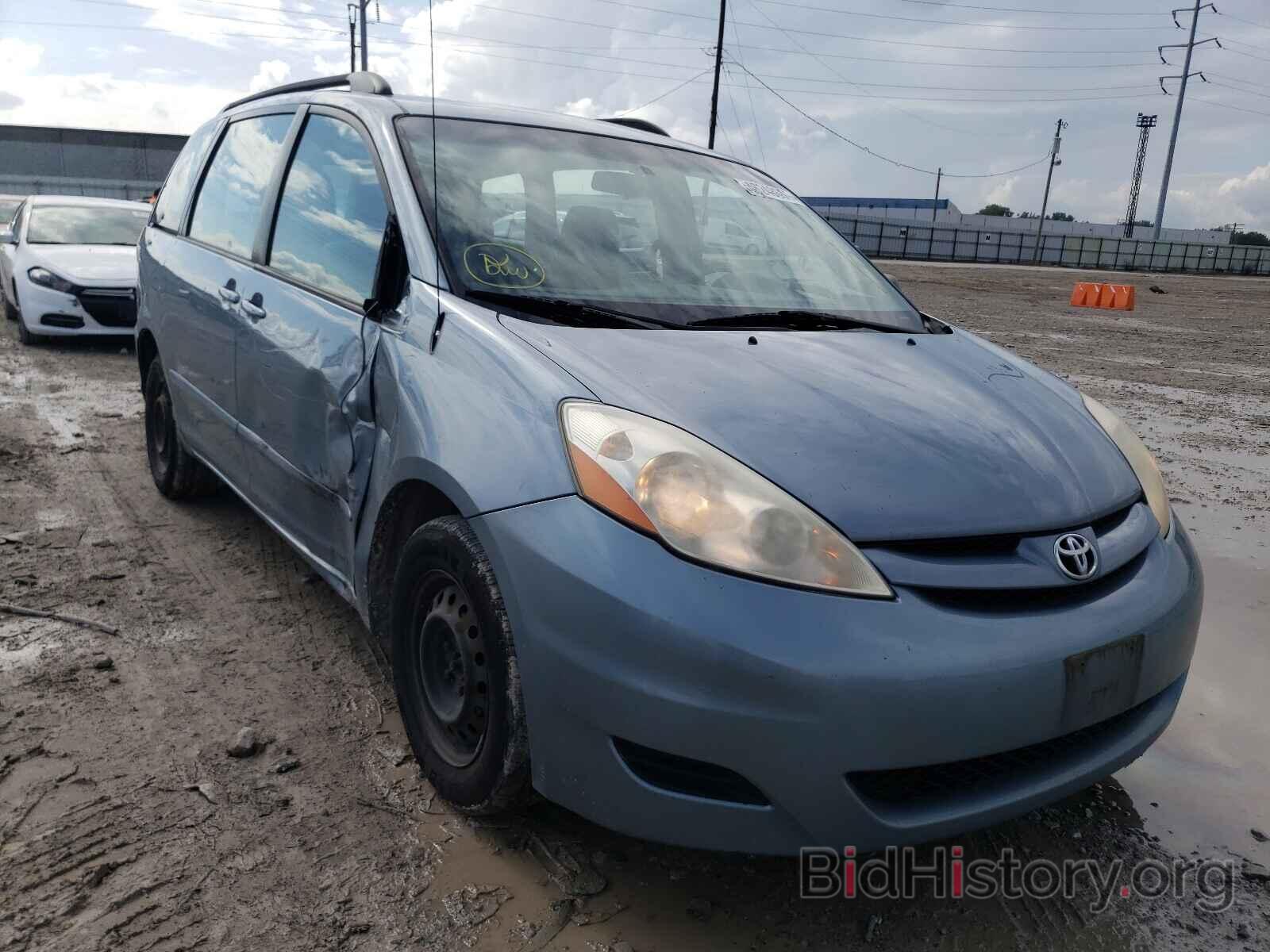 Фотография 5TDKK4CC4AS339701 - TOYOTA SIENNA 2010