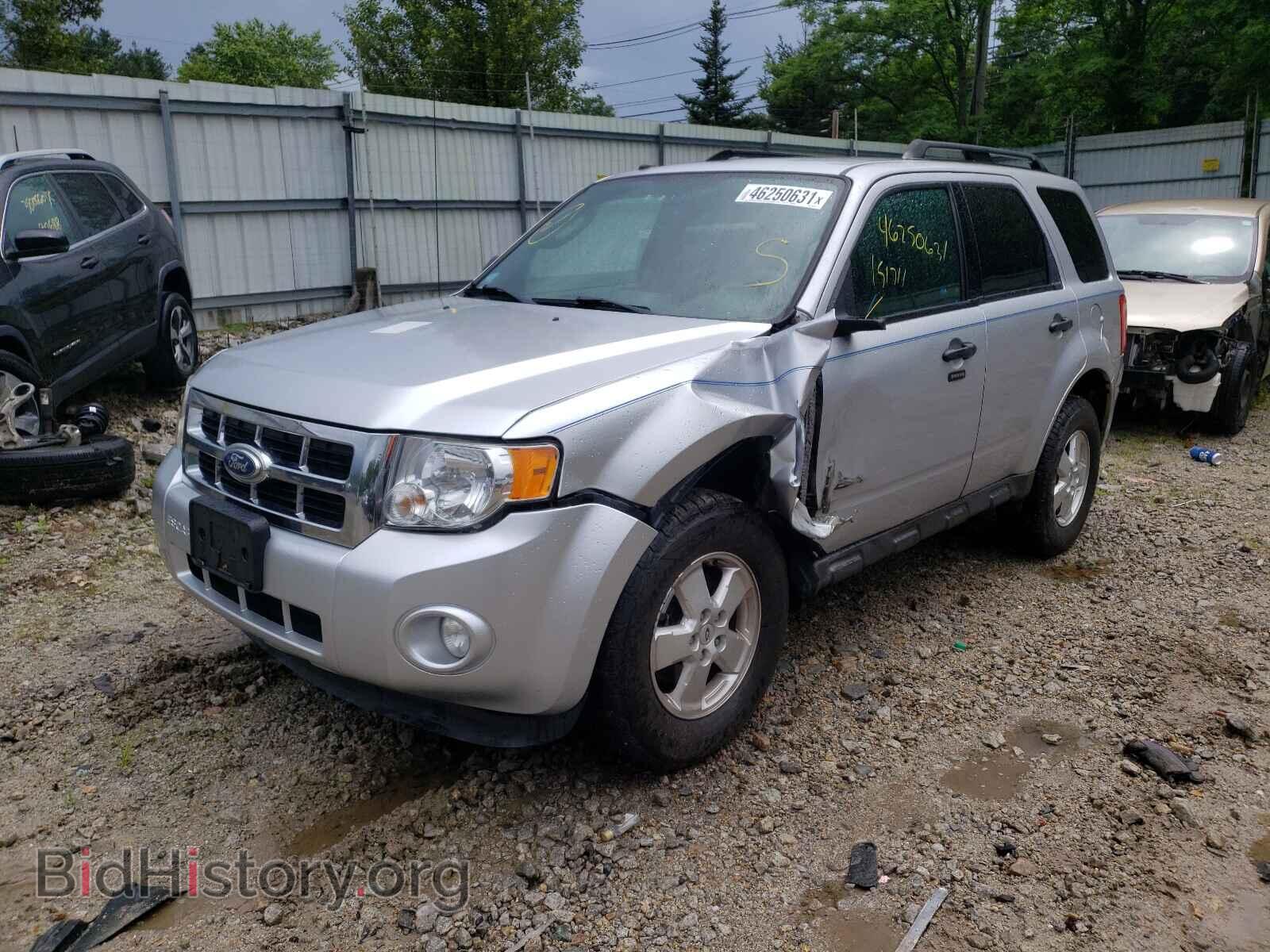2011 FORD ESCAPE - VIN: 1FMCU9D76BKB08509 - Фото 2