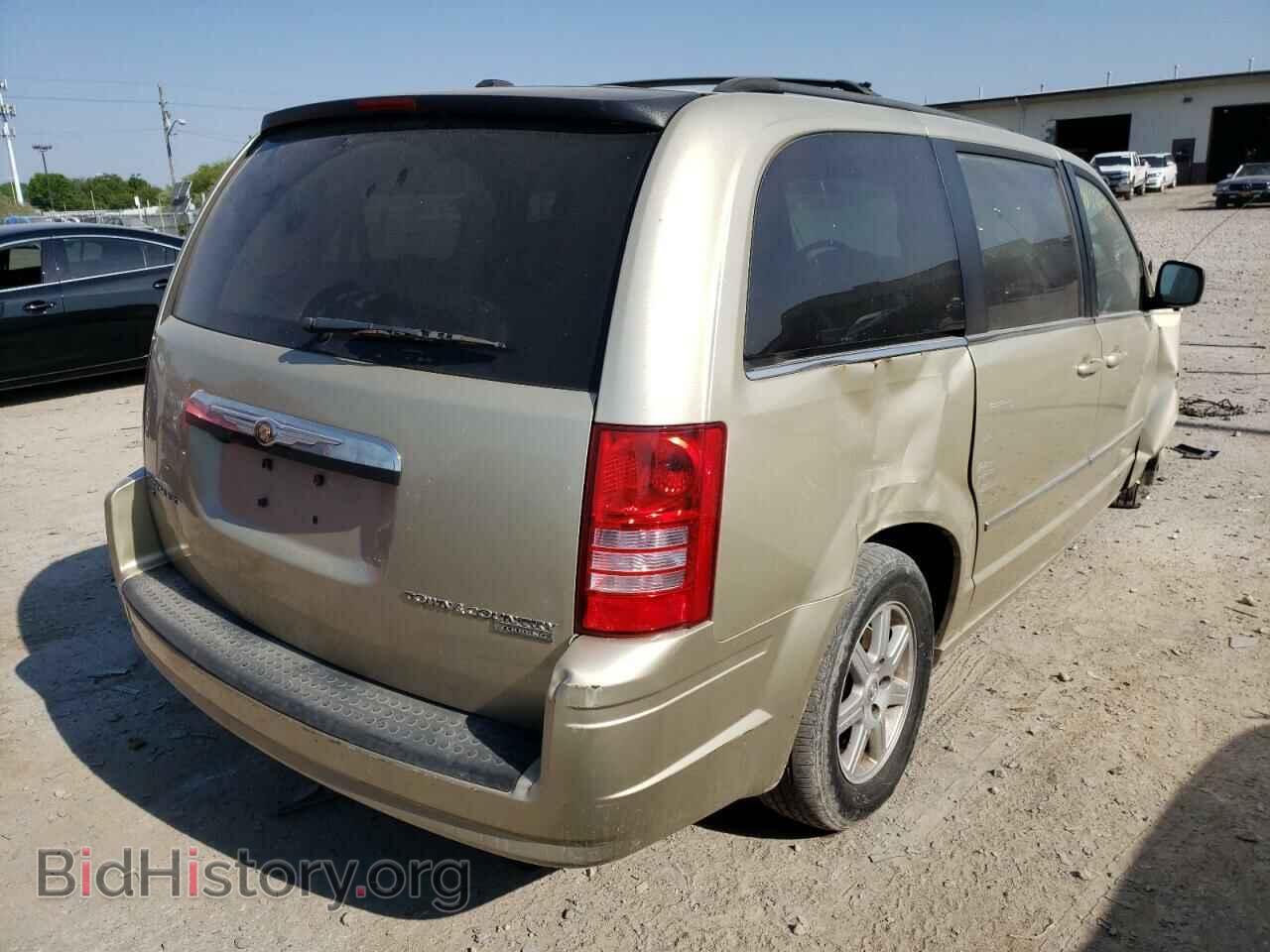 2010 CHRYSLER MINIVAN - VIN: 2A4RR8DX1AR457100 - Фото 4