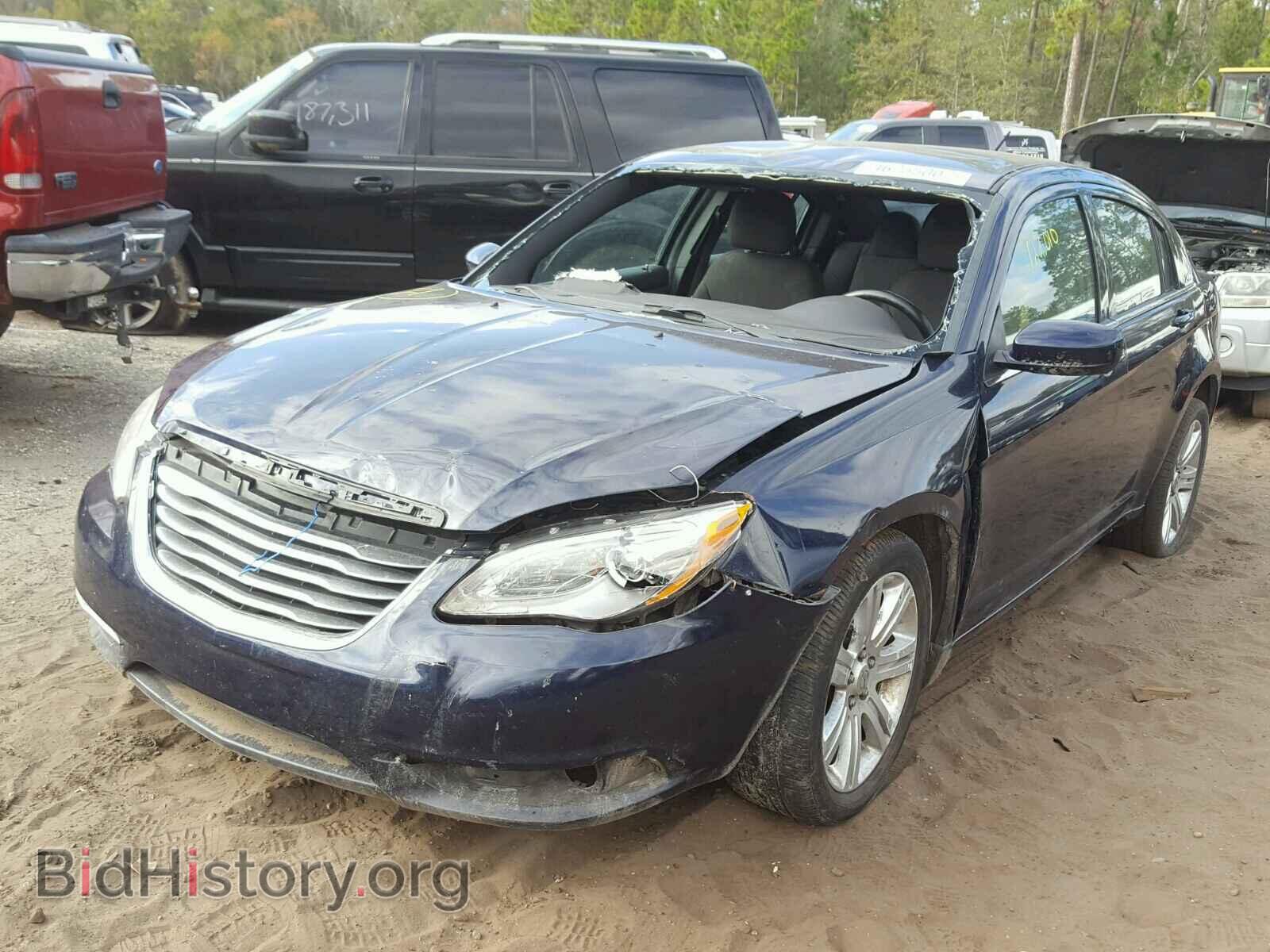 2013 CHRYSLER 200 - VIN: 1C3CCBBB8DN734770 - Photo 2