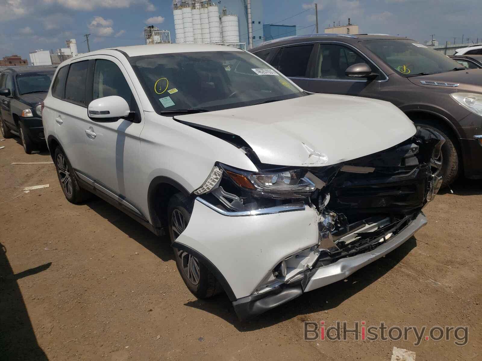 Photo JA4AD3A36HZ070347 - MITSUBISHI OUTLANDER 2017