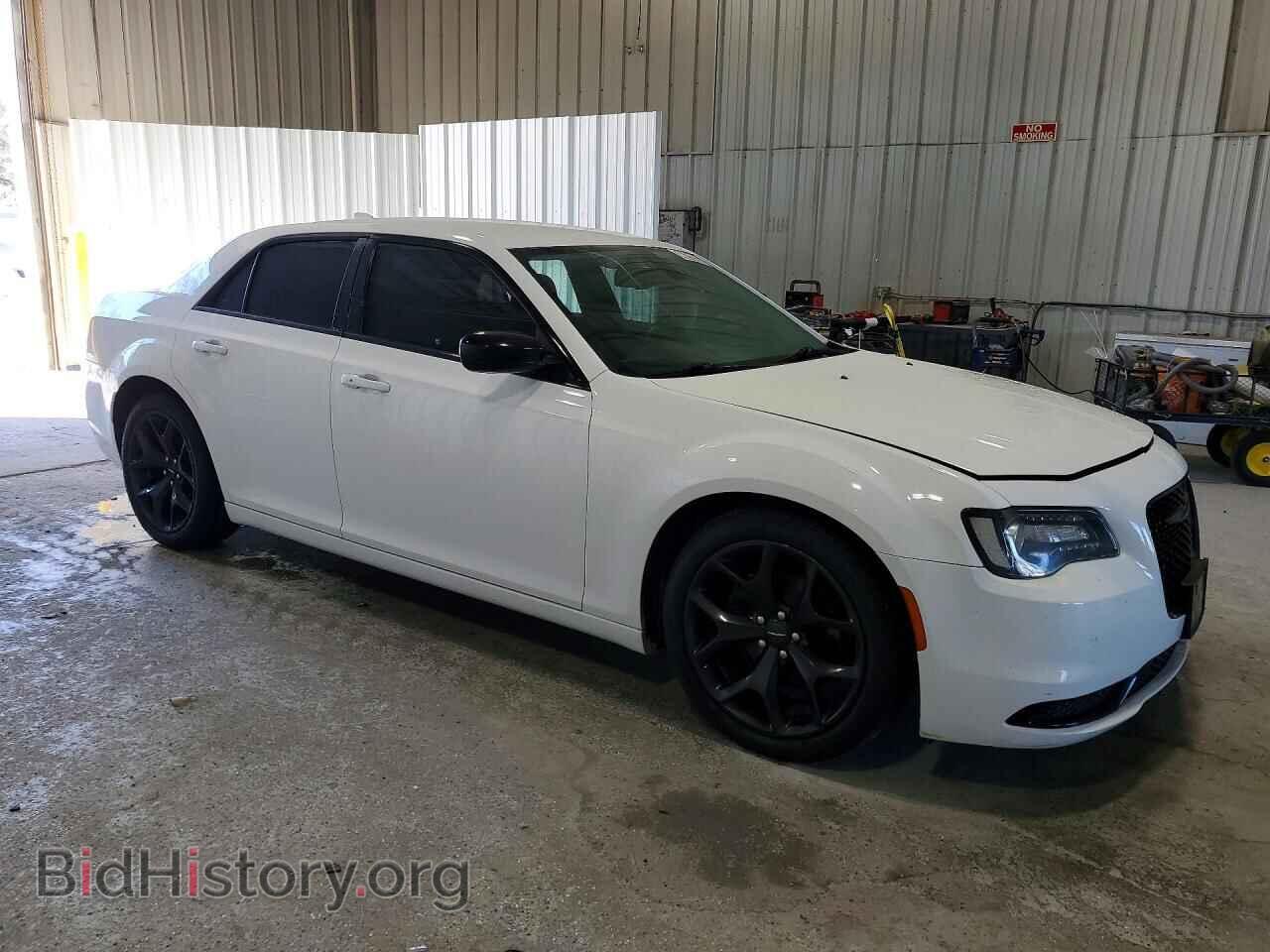2020 CHRYSLER 300 - VIN: 2C3CCAAG3LH164336 - Фото 4