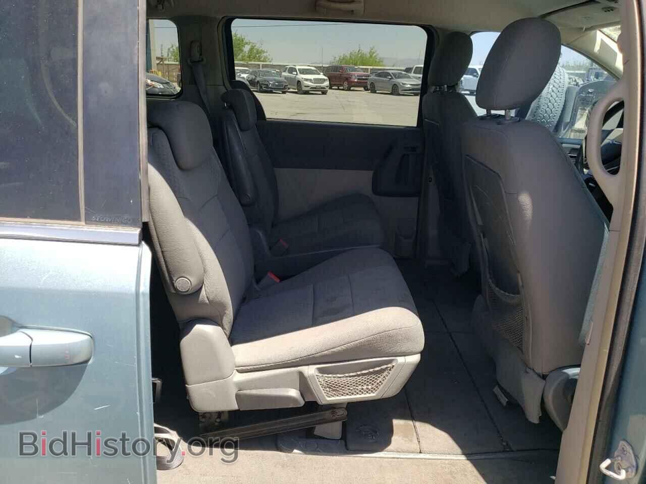 2010 CHRYSLER MINIVAN - VIN: 2A4RR5D10AR243211 - Фото 6